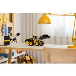 Klocki LEGO 42209  Ładowarka kołowa Volvo L120 Electric TECHNIC